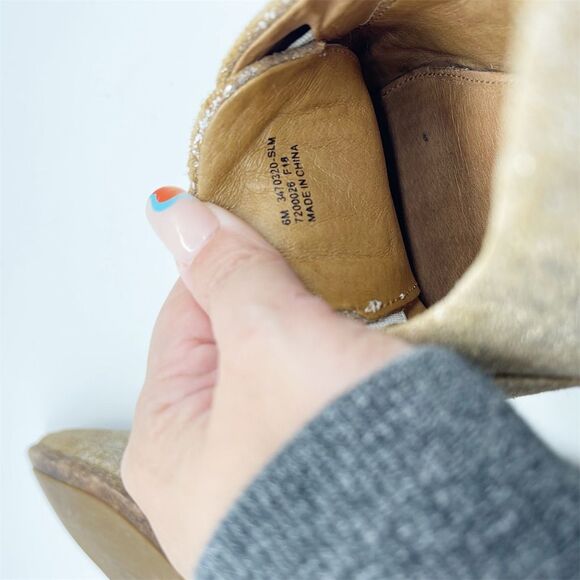 Frye Terri Gold Sparkly Slip-On Loafers Size 6 Leather Casual Flats Distressed - Picture 8 of 8